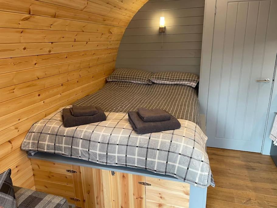 Bonny Wee Snug - Pod In Spean Bridge Apartment Ngoại thất bức ảnh
