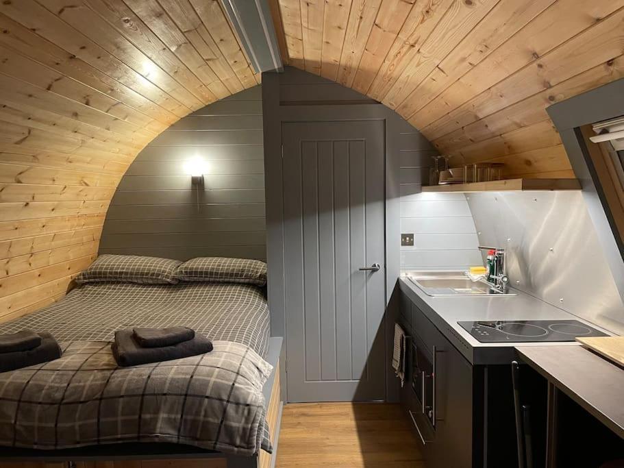 Bonny Wee Snug - Pod In Spean Bridge Apartment Ngoại thất bức ảnh