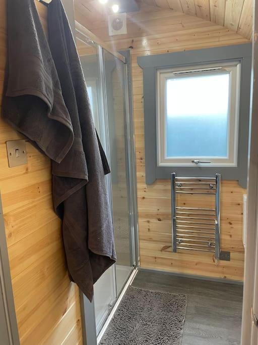 Bonny Wee Snug - Pod In Spean Bridge Apartment Ngoại thất bức ảnh