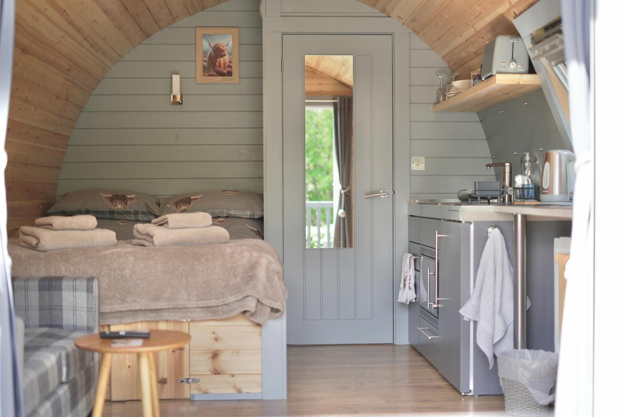 Bonny Wee Snug - Pod In Spean Bridge Apartment Ngoại thất bức ảnh