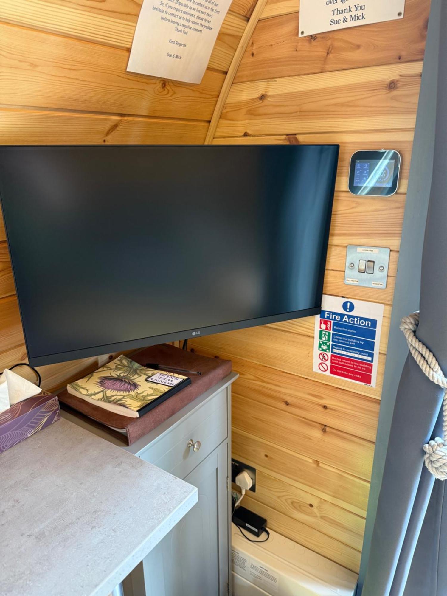 Bonny Wee Snug - Pod In Spean Bridge Apartment Ngoại thất bức ảnh